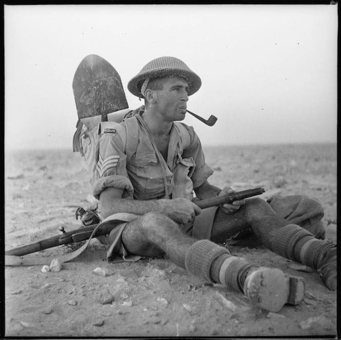 New Zealand World War 2 soldier Sergeant Ian Thomas, Western Desert, Egypt