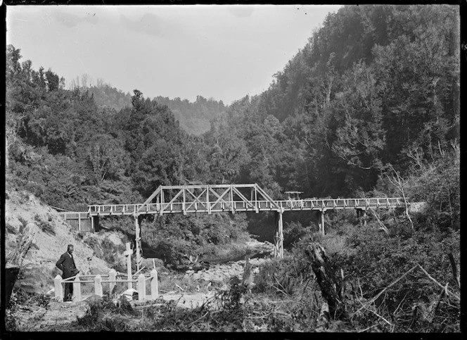 Tangarakau Gorge, a road bridge and grave site.