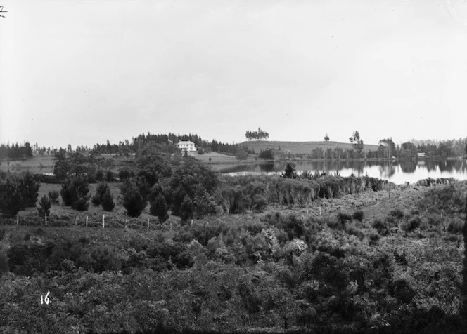 Lake House and Lake Rotoroa, Hamilton