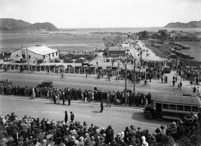 Opening pageant at Wellington Airport, Rongotai
