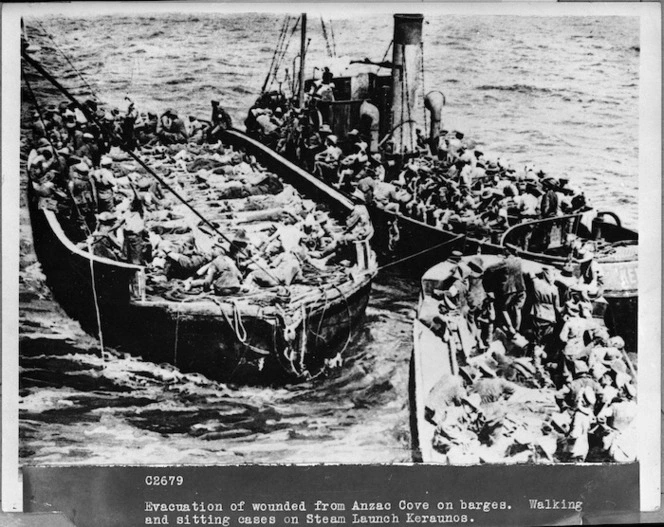 Evacuation of the wounded from ANZAC Cove in Gallipoli by boat