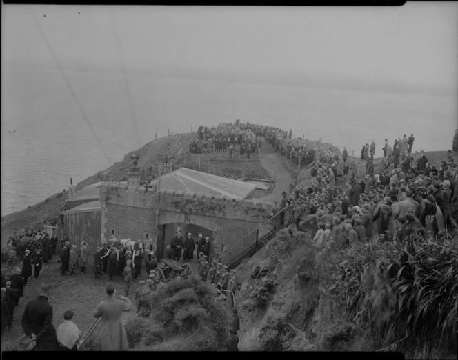 State funeral, memorial of Prime Minister William Ferguson Massey, Miramar, Wellington