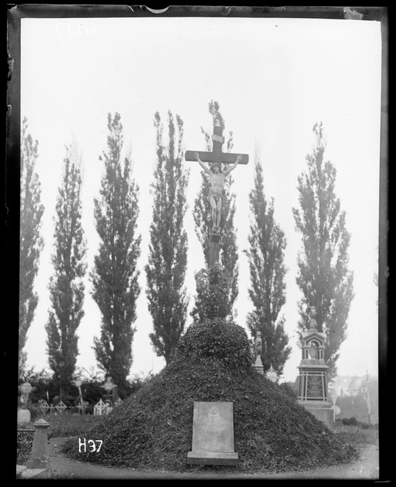 The grave of New Zealand army chaplain James Joseph McMenamin killed in World War I, France