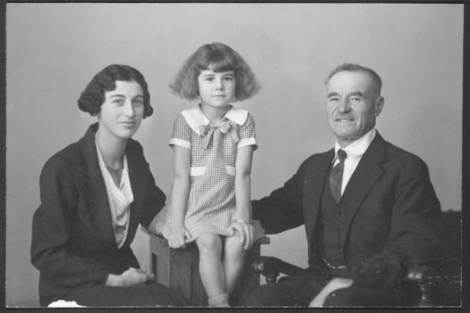 Hurst, A B & Son :Photograph of Bartolomeo Russo and family