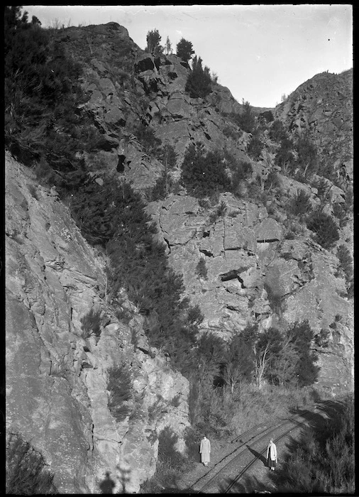 Portion of railway track on the Main Trunk Line (South Island) in Central Otago.