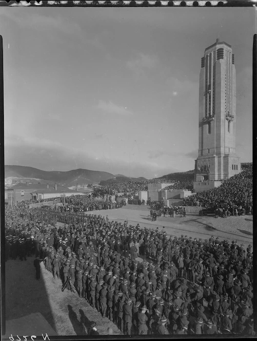 Carillon War Memorial opening, Wellington, Anzac Day 1932