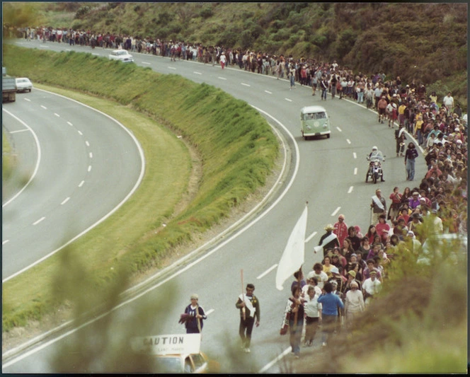 Photograph of the Māori land march demonstrators on the motorway near Johnsonville