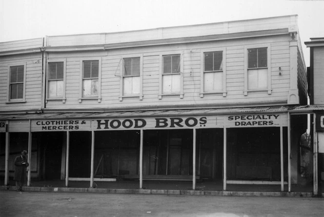 Hood Brothers, Waipawa