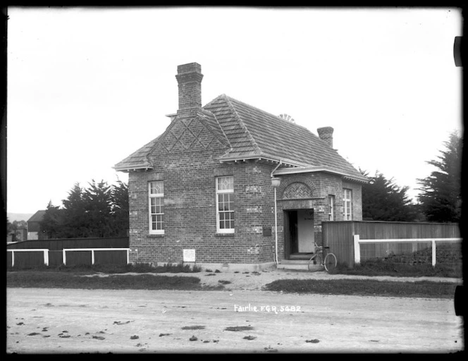 Fairlie Public Library