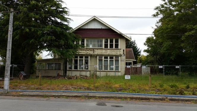 Bongartz, Glenn, fl 2014 :Photograph of Groveley, Dallington, Christchurch