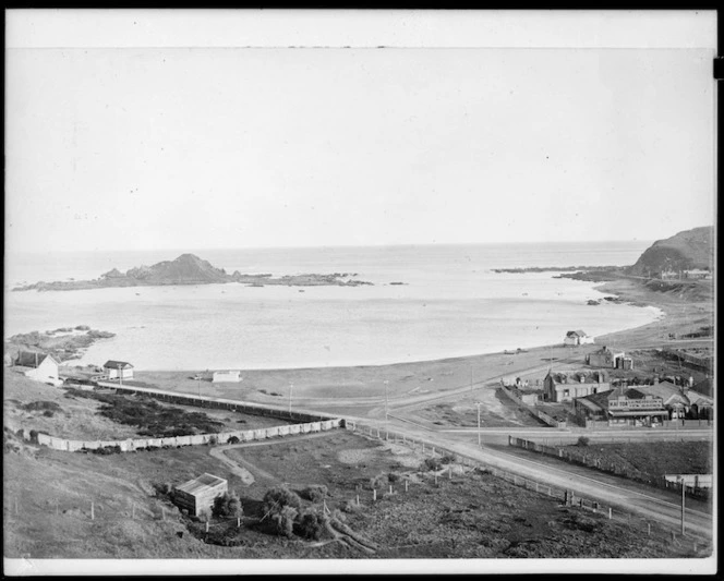 Godber, Albert Percy, 1875-1949 :Photograph of Island Bay, Wellington