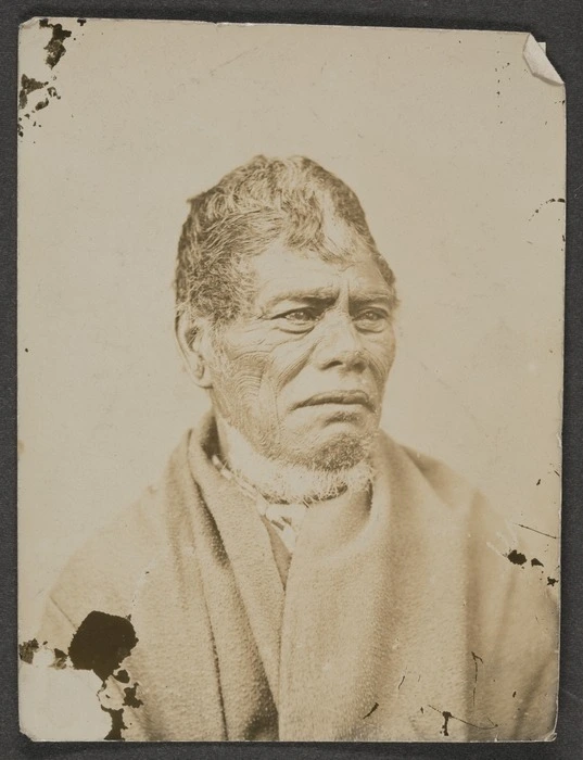 Photographer unknown: Portrait of Haereroa