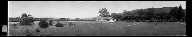 "Gum Grove", Featherston