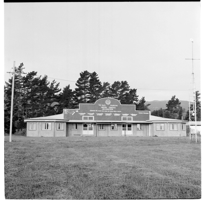 Omeka Pa, and, Barry Brickell pottery, Coromandel, 1971.