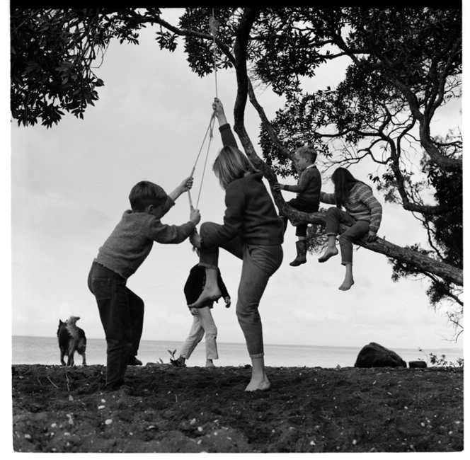 Tree swing, Titirangi Beach, Auckland