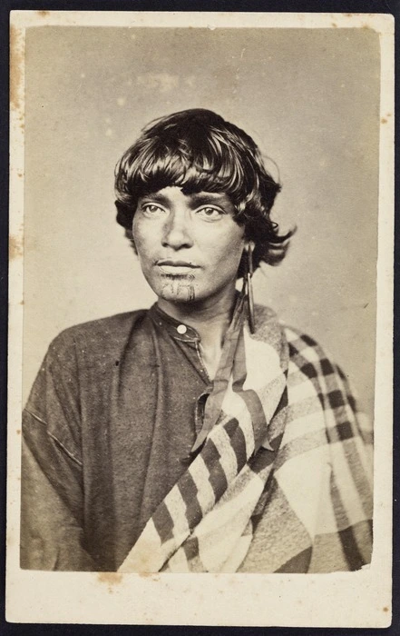 Photographer unknown :Portrait of Kepia of Thames