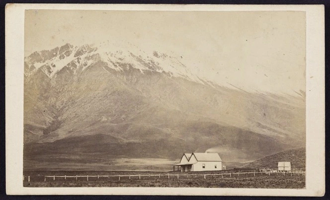 Photographer unknown :Portrait of Manapouri Station