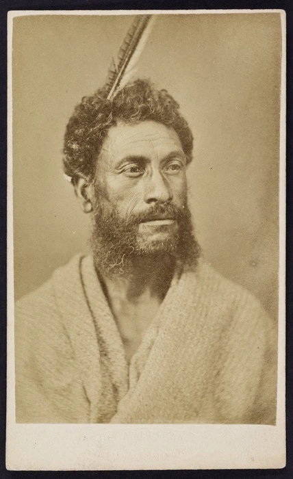 Photographer unknown :Portrait of unidentified man