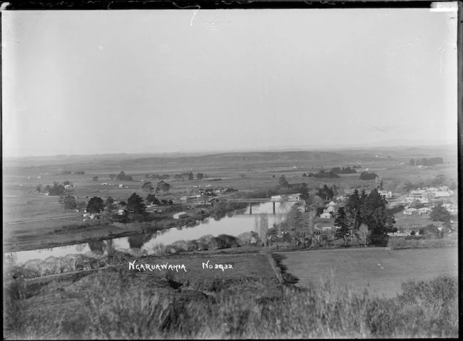 Ngaruawahia, Part 1 of a 2 part panorama, circa 1910