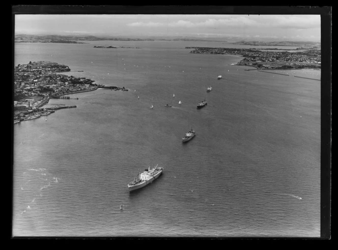Auckland shipping
