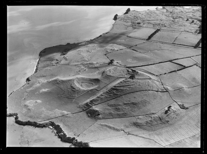 Volcanic cone, Mangere, Manukau City, Auckland Region