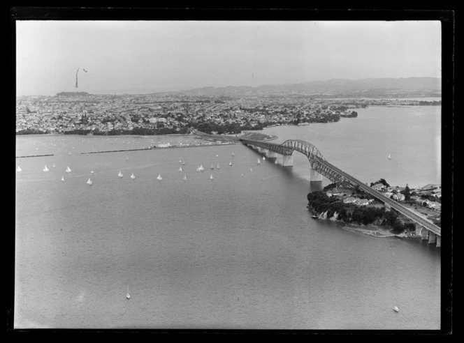 Auckland Harbour Bridge, Waitemata Harbour, Auckland Region