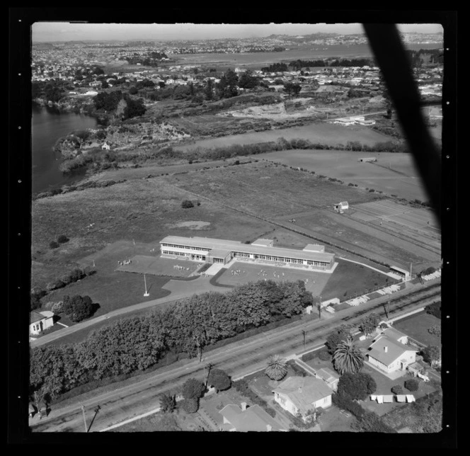 Takapuna School, North Shore City, Auckland Region