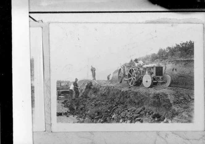 Men working on road at Aongatete