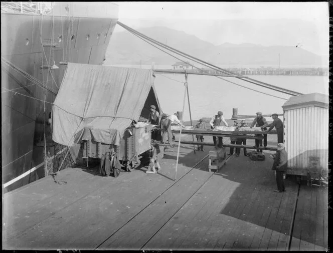 Belfast Freezing Company loading meat on ship, Waimairi