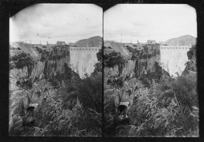 Arapuni gorge, showing dam wall and by-pass tunnel