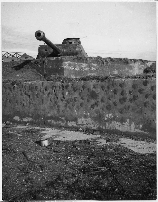 German 75mm gun captured north of Rimini, Italy, during World War II - Photograph taken by Philip Wallace Hector