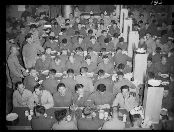 New Zealand soldiers of 2 Echelon in a mess area, on board a troopship during World War 2