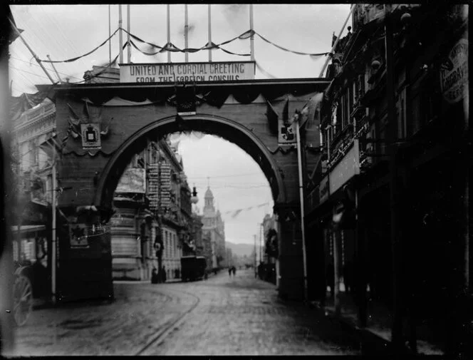 Consular arch