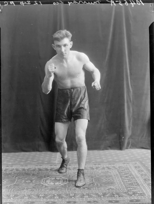 Mr Les Murray, boxer