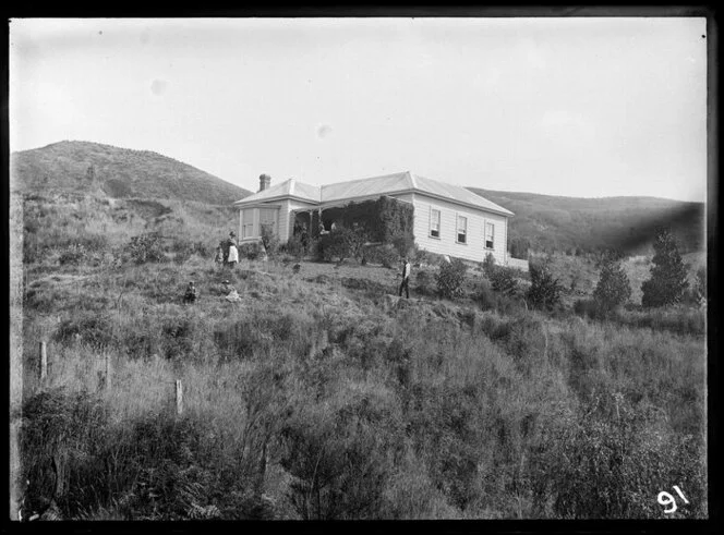 Mrs Georgina Emily Beere's house 'Erina' at Whataupoko, Gisborne