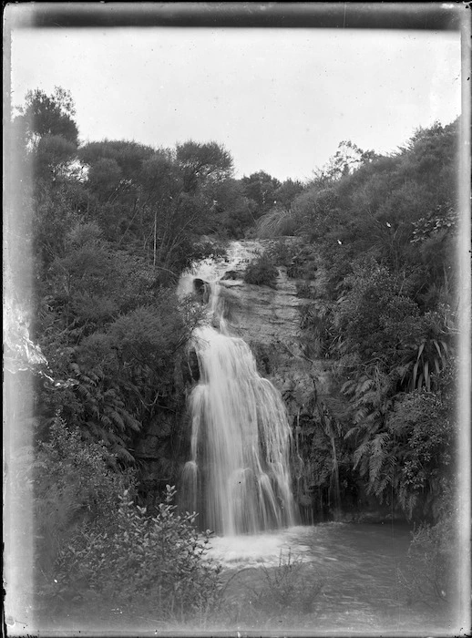 Waterfall at Waikino.