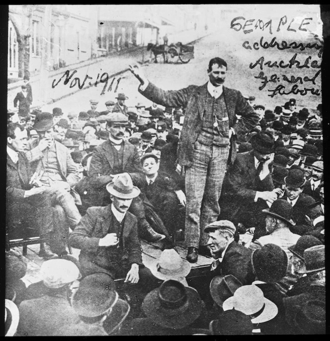 Robert Semple addressing workers in Auckland