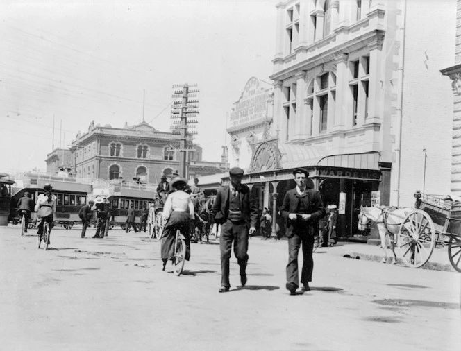 Street scene at the High St and Cashel St intersection, Christchurch