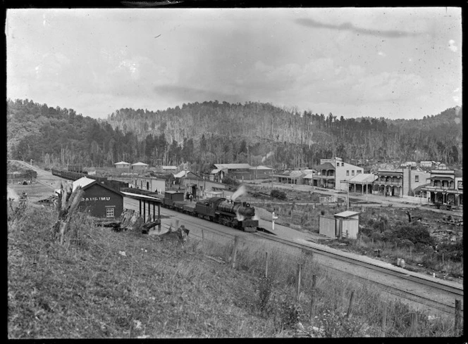 Raurimu railway station