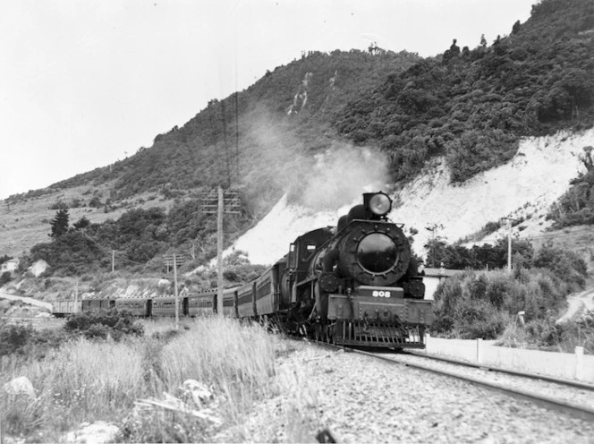 Express train near Greymouth