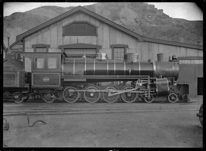 "X" class steam locomotive 439, 4-8-2 type.