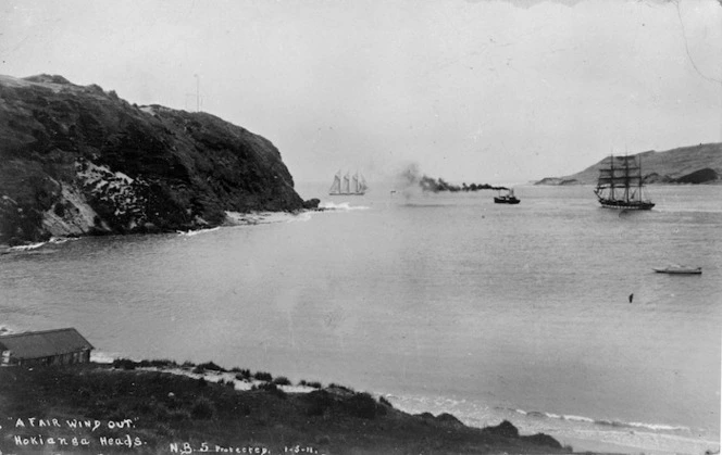 "A Fair wind out" Hokianga Heads