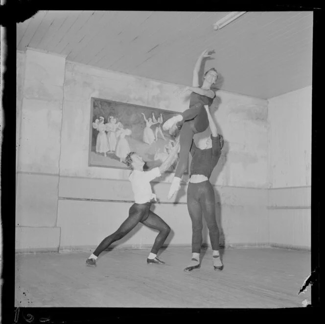 Summer students at Ballet school, Dorothy Daniels Academy of Dancing, Wellington