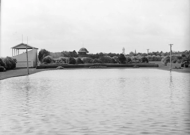 Pond at King Edward Park, Hawera