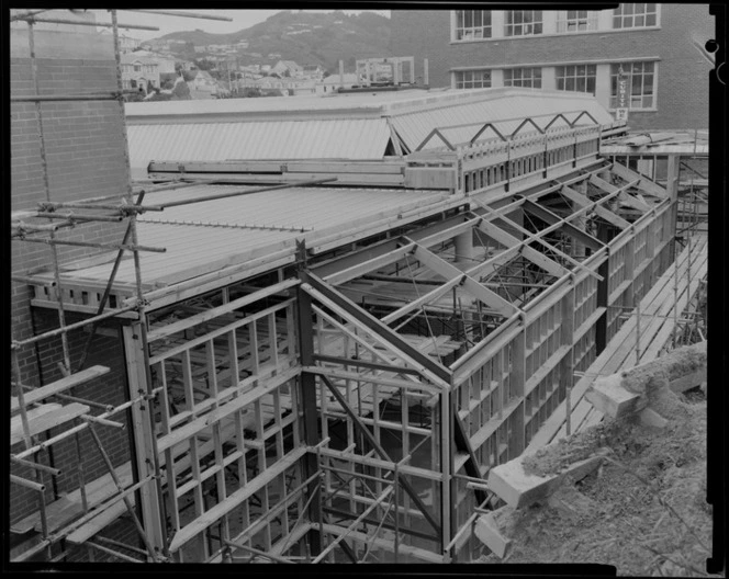 Cubitt Wells, Mayfair Building/Bank Site