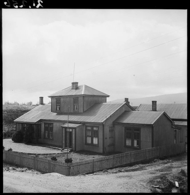 Coal miners' hospital, Denniston