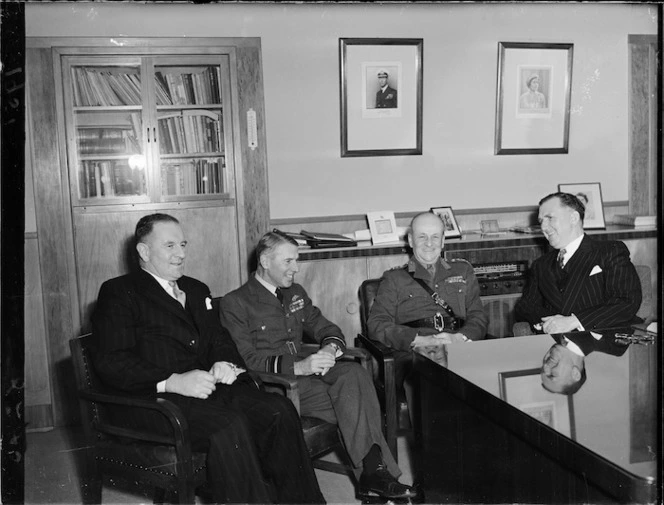 Sidney Holland with the chiefs of the armed forces