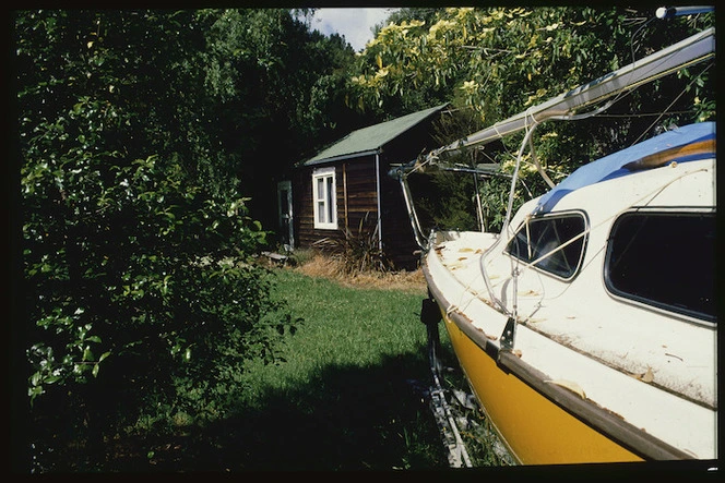 Bach and sailboat at Kuratau