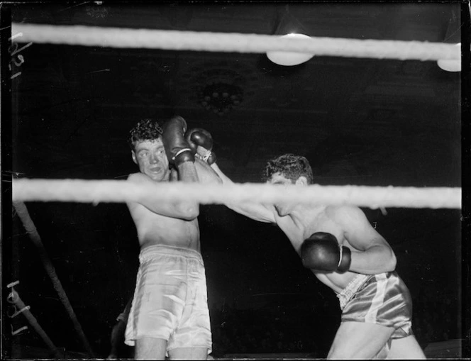 Boxing match between Keith and Pippett