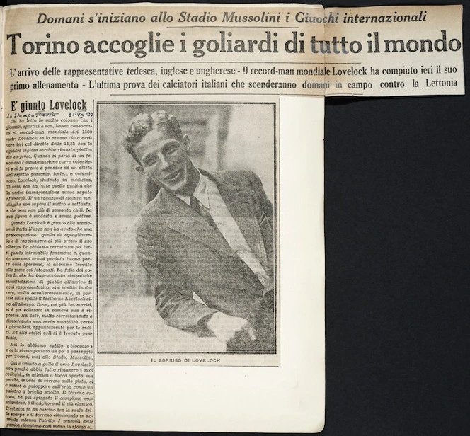 Newspaper clipping about Jack Lovelock on his arrival in Turin